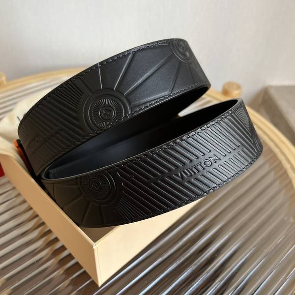 Louis Vuitton 40MM Belt LVB00317